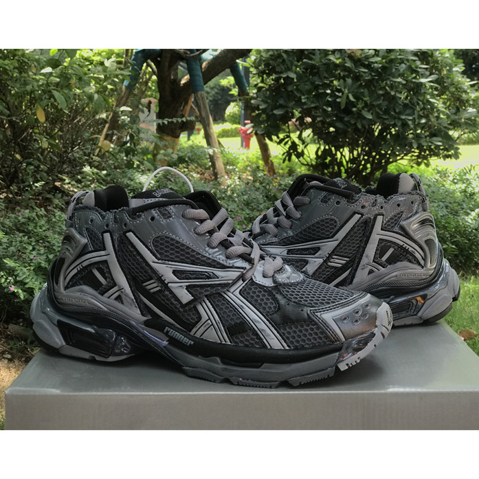 Balenciaga Runner Sneaker - EUR FASHION