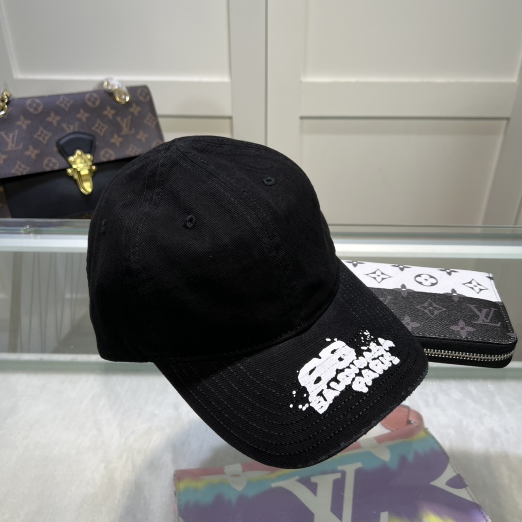 Balenciaga Hand Drawn BB Icon Cap In Black - EUR FASHION