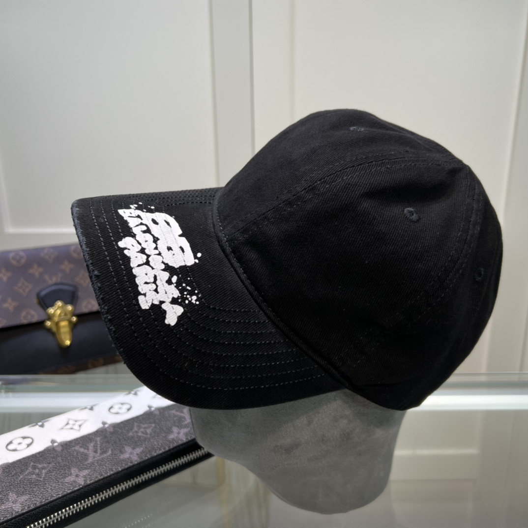 Balenciaga Hand Drawn BB Icon Cap In Black - EUR FASHION
