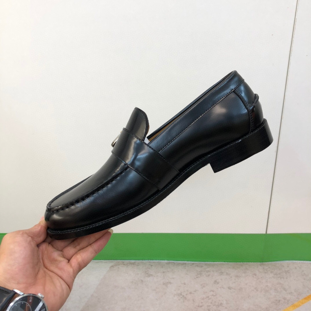 Gucci Logo-plaque Leather Loafers (Upon Uk Size) - EUR FASHION