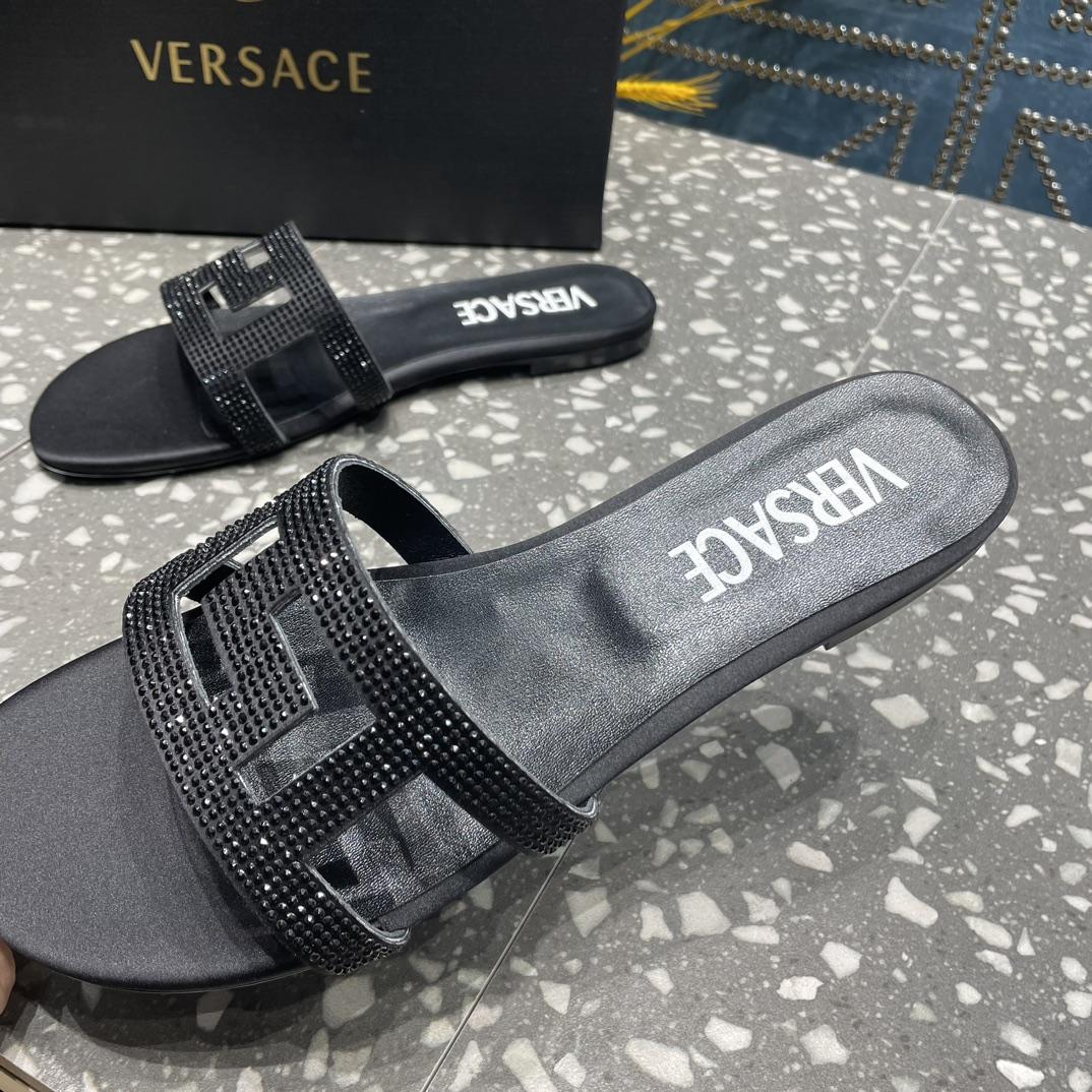 Versace Greca Maze Crystal Flat Sandals - EUR FASHION