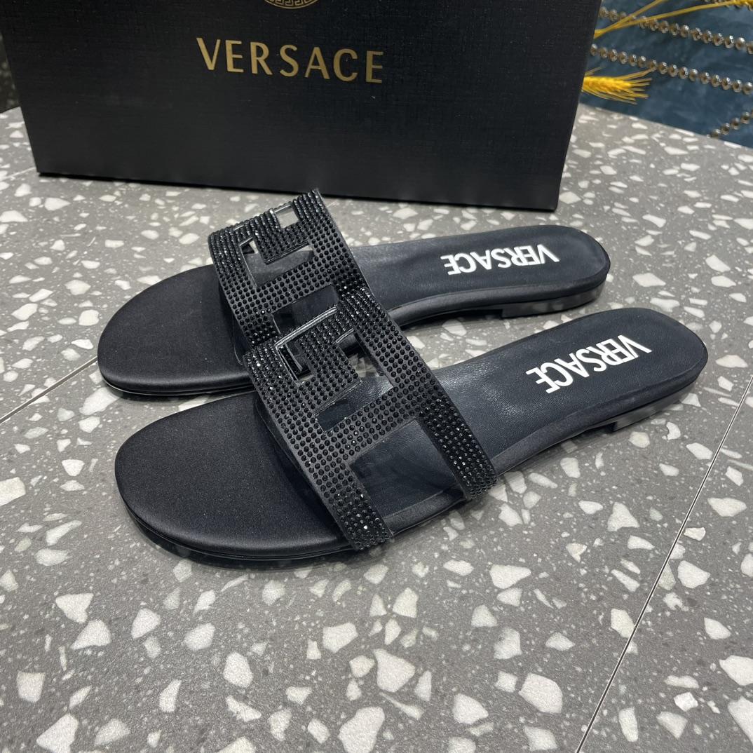 Versace Greca Maze Crystal Flat Sandals - EUR FASHION