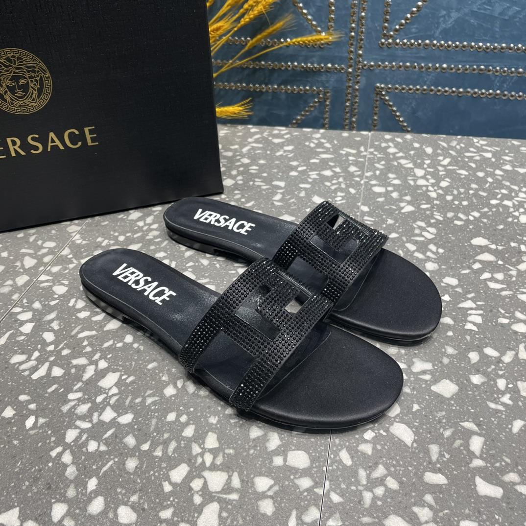 Versace Greca Maze Crystal Flat Sandals - EUR FASHION