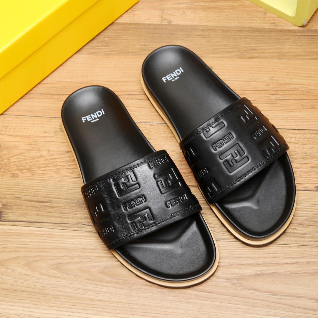Fendi Black Slides - EUR FASHION
