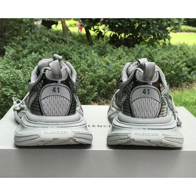 Balenciaga 3XL Worn-Out In Dark Grey - EUR FASHION