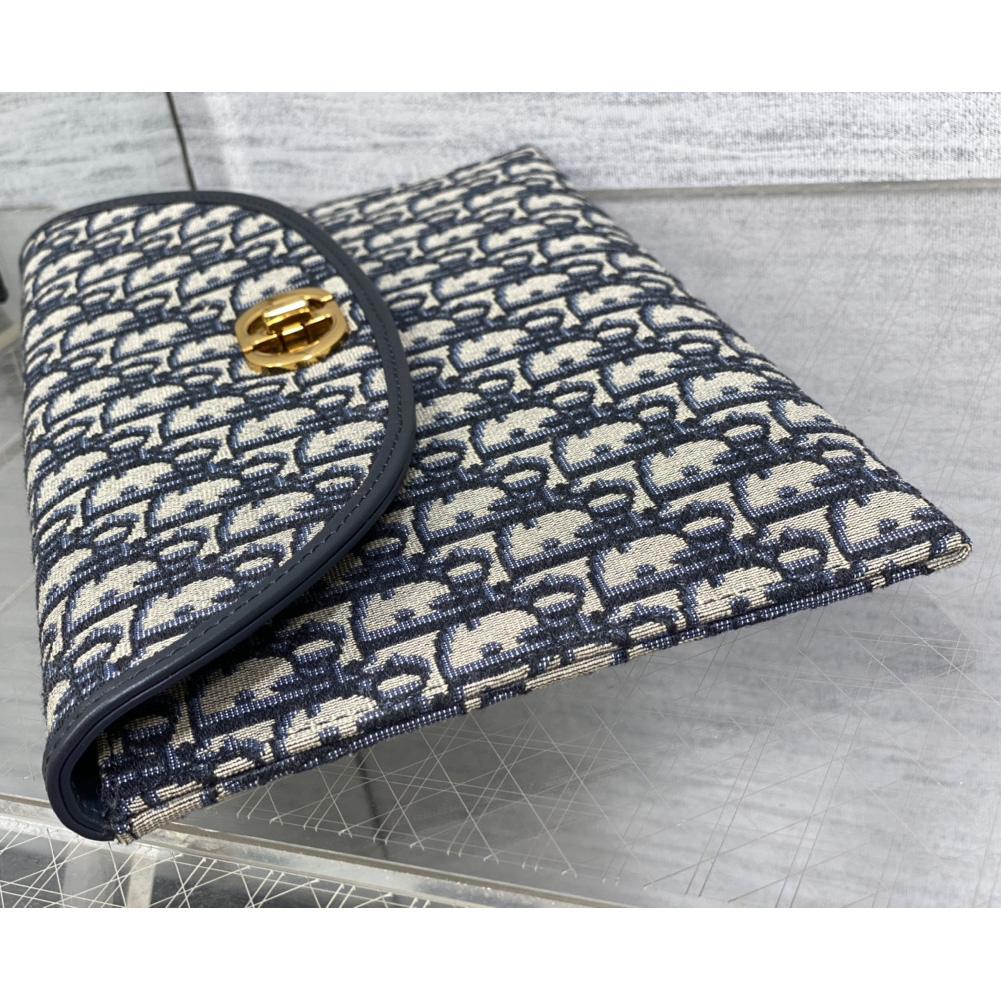 Dior 30 Montaigne Avenue Pouch With Flap  - EUR FASHION