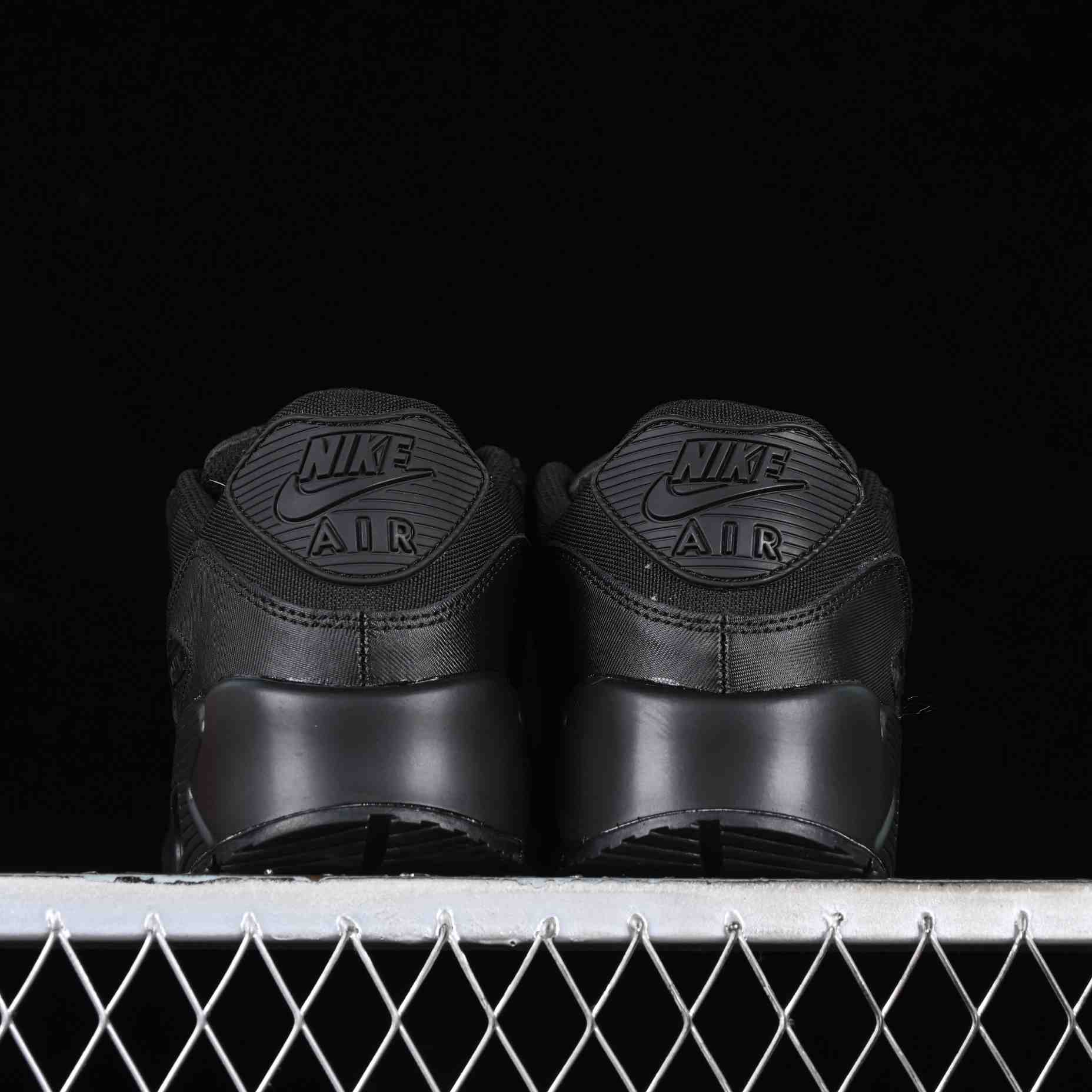 Nike Air Max 90 Sneakers     537384-090 - EUR FASHION