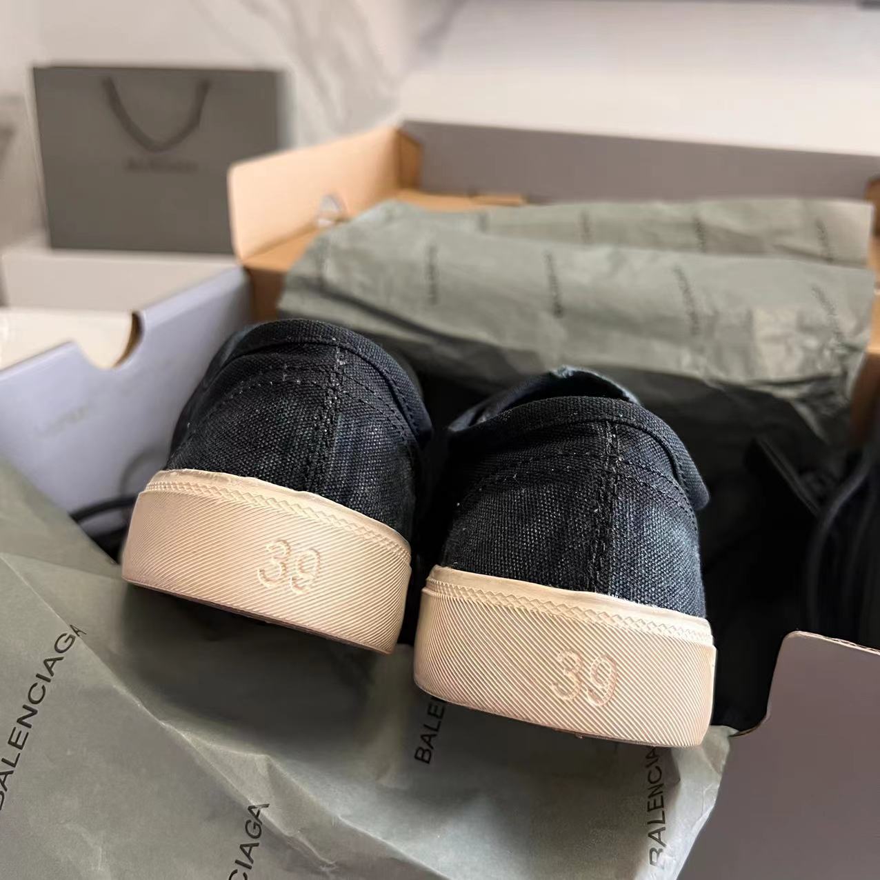 Balenciaga Paris Low Top Sneaker In Black  - EUR FASHION