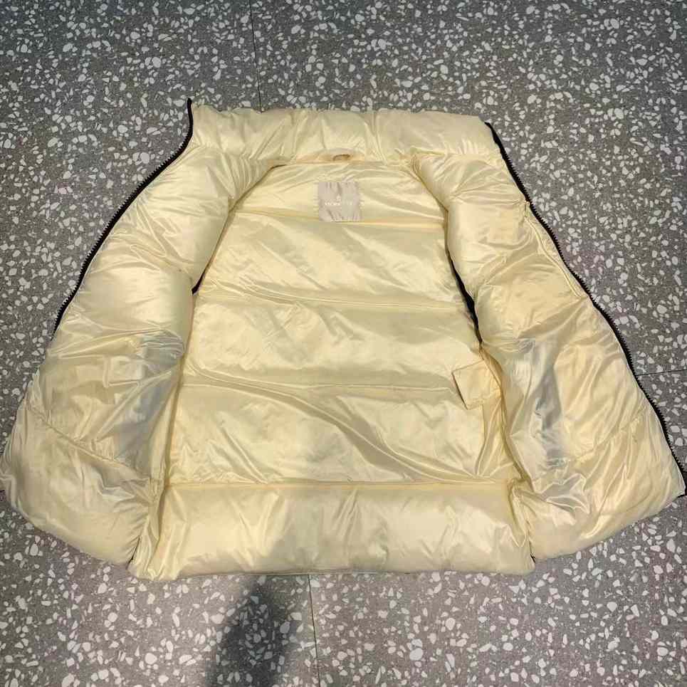Moncler Sumido Down Vest - EUR FASHION