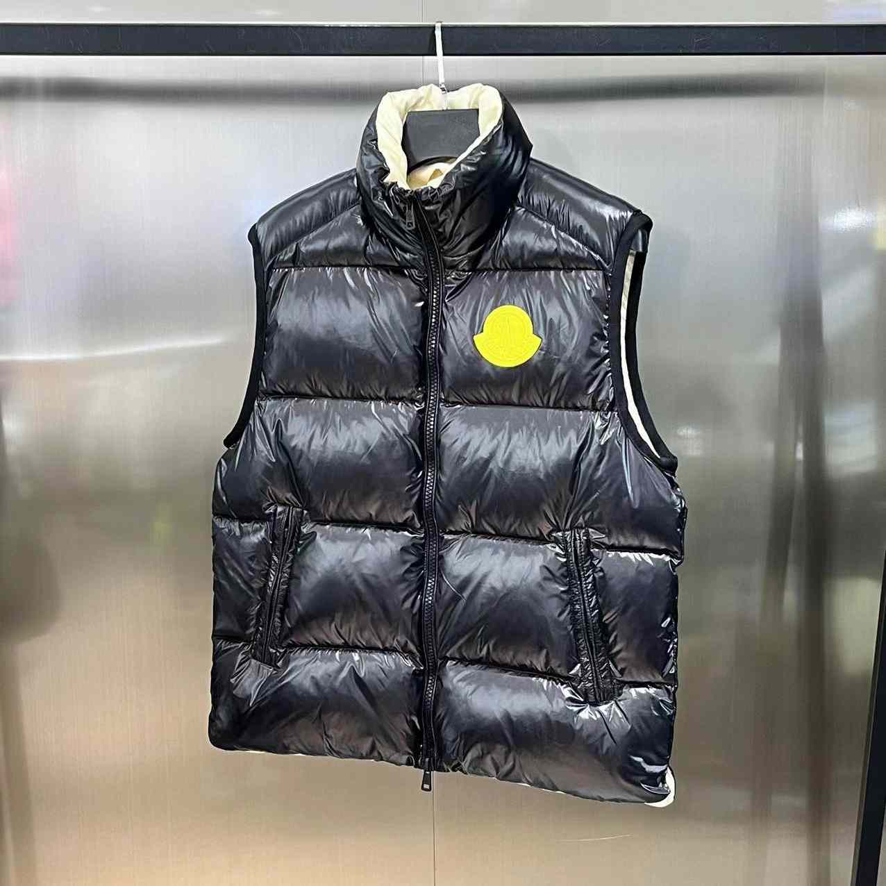 Moncler Sumido Down Vest - EUR FASHION
