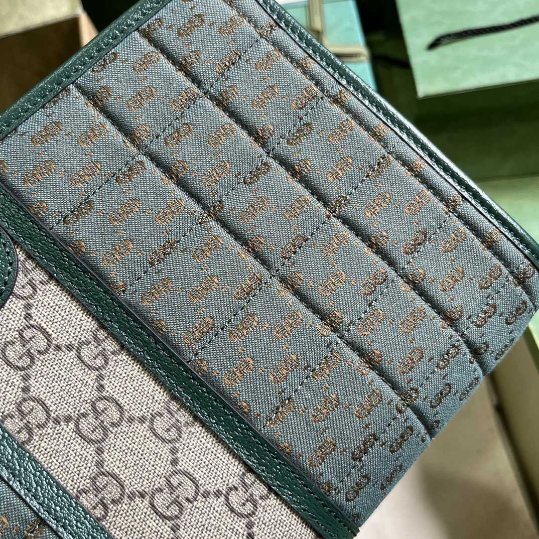 Gucci Mini GG Canvas Pouch (26-20-6cm) - EUR FASHION