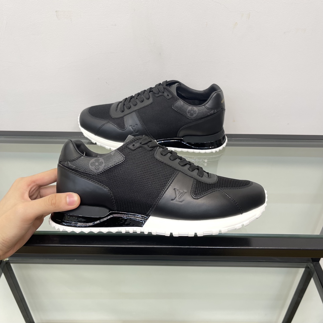 Louis Vuitton Run Away Sneaker        1AANN3 - EUR FASHION