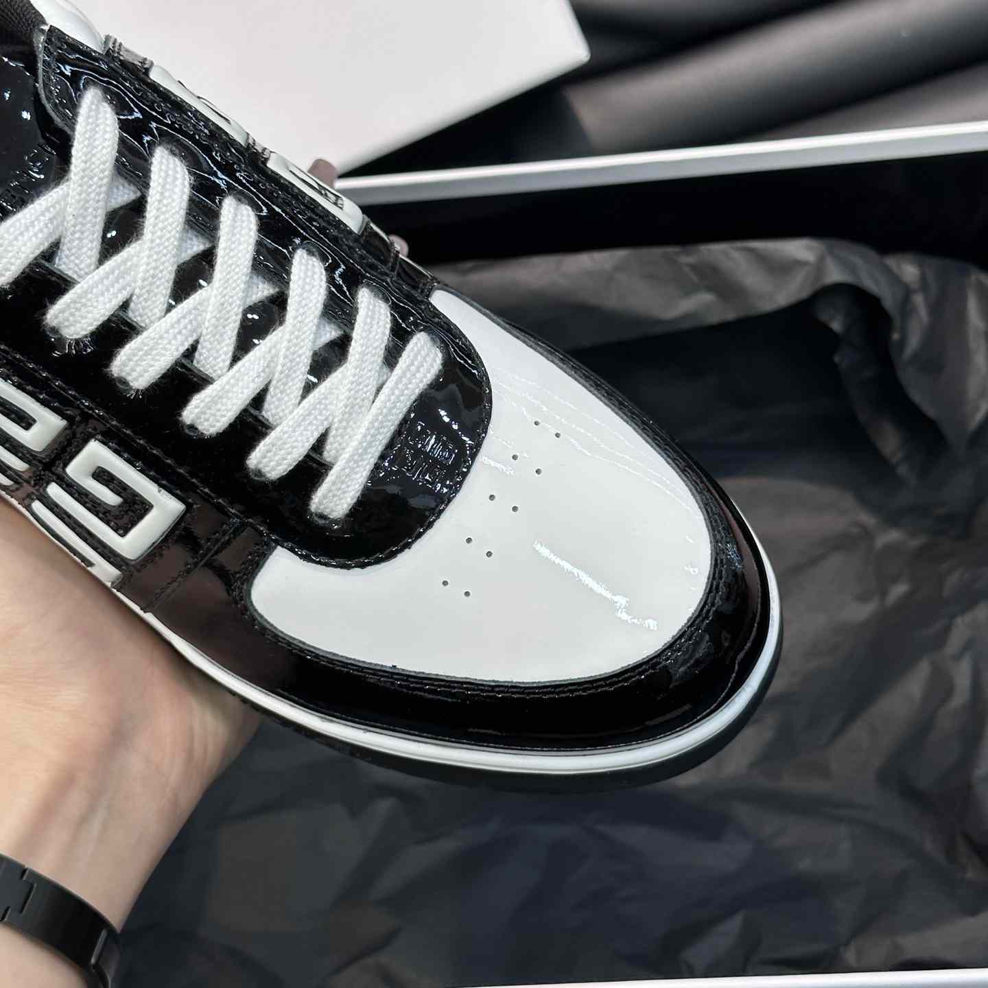 Givenchy G4 Sneakers In Patent Leather - EUR FASHION
