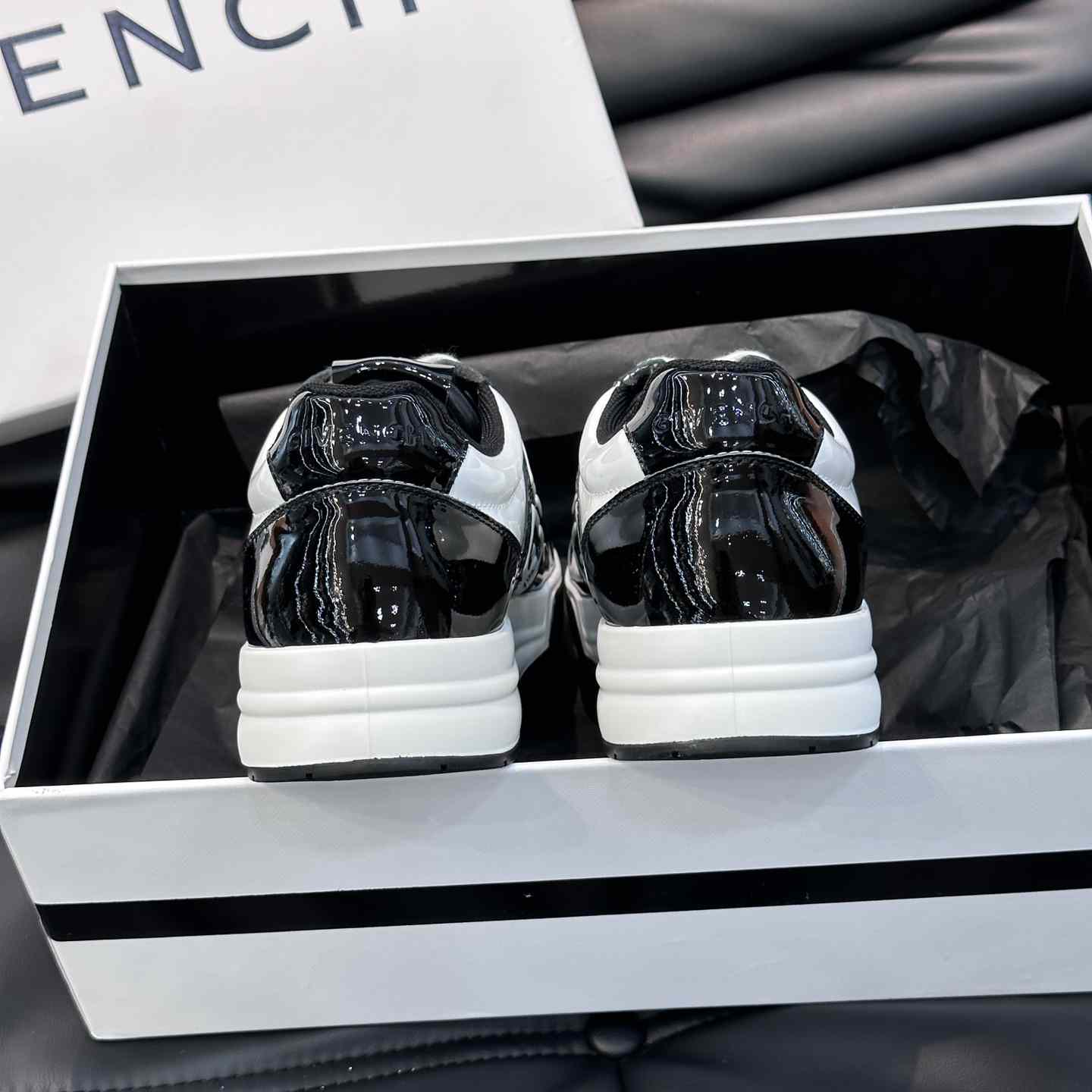 Givenchy G4 Sneakers In Patent Leather - EUR FASHION