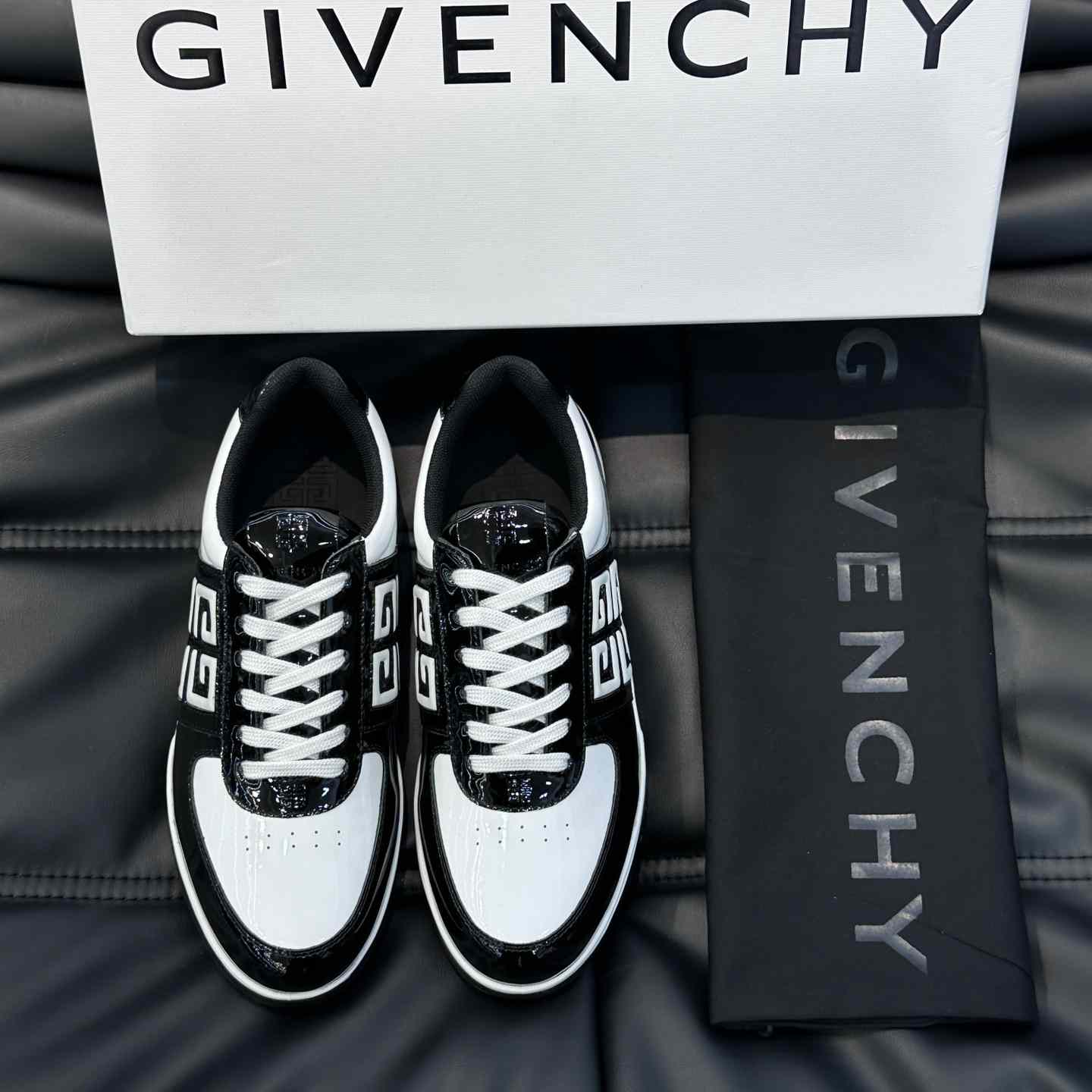 Givenchy G4 Sneakers In Patent Leather - EUR FASHION