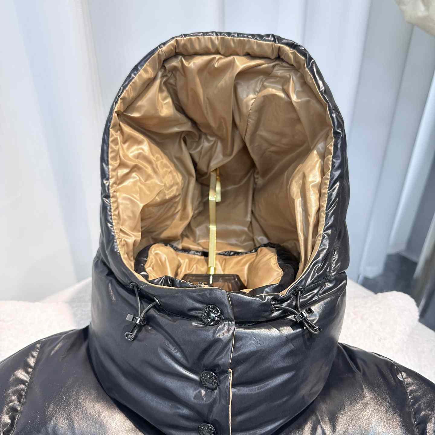 Moncler Parana Short Down Jacket - EUR FASHION