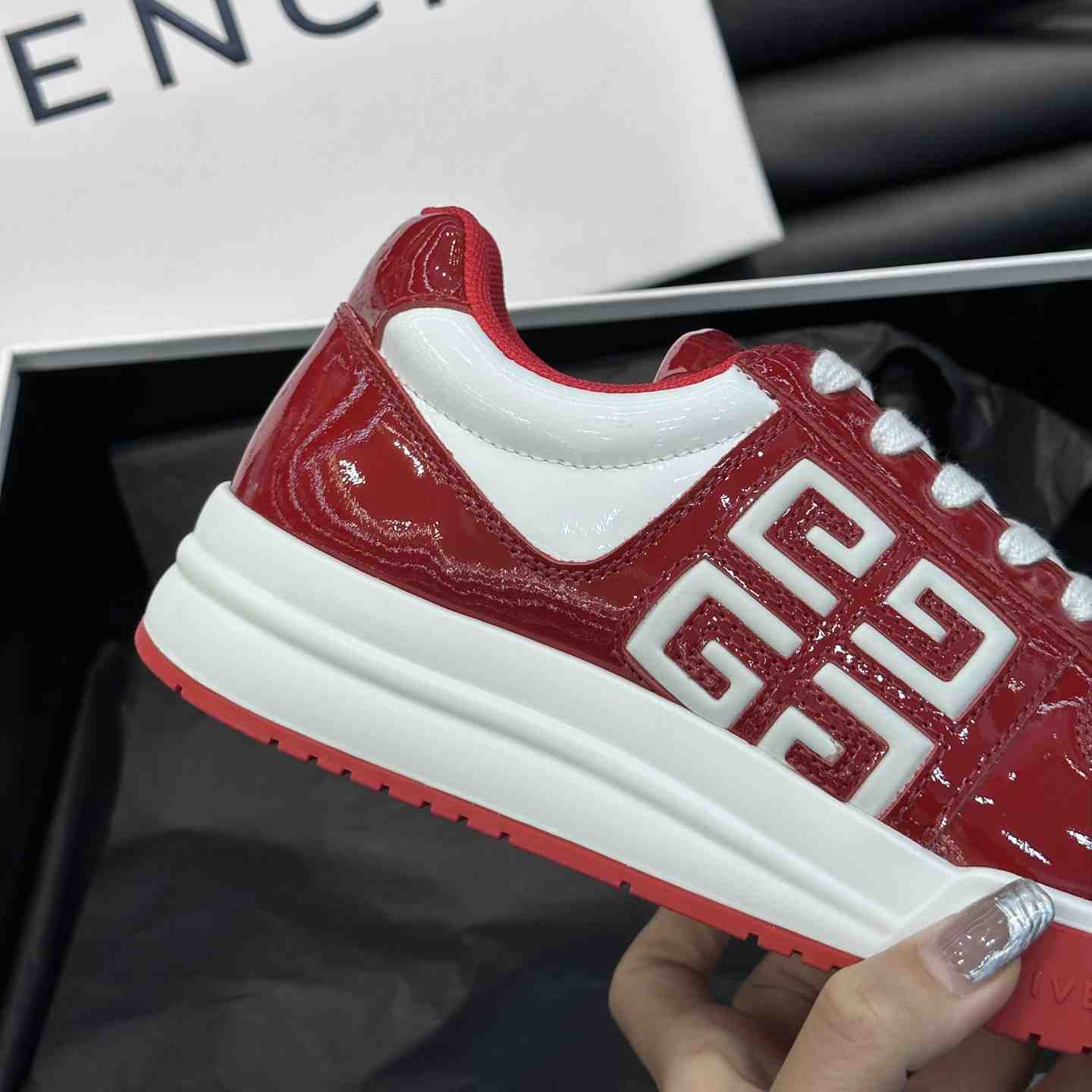 Givenchy G4 Sneakers In Patent Leather - EUR FASHION