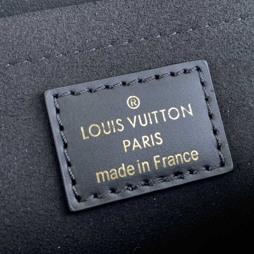 Louis Vuitton OnTheGo East West  (25-13-10 cm) M23640 - EUR FASHION