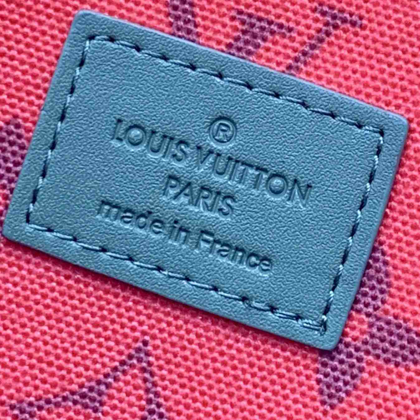 Louis Vuitton Pochette Voyage Souple (32 x 21 x 8cm)M82800 - EUR FASHION