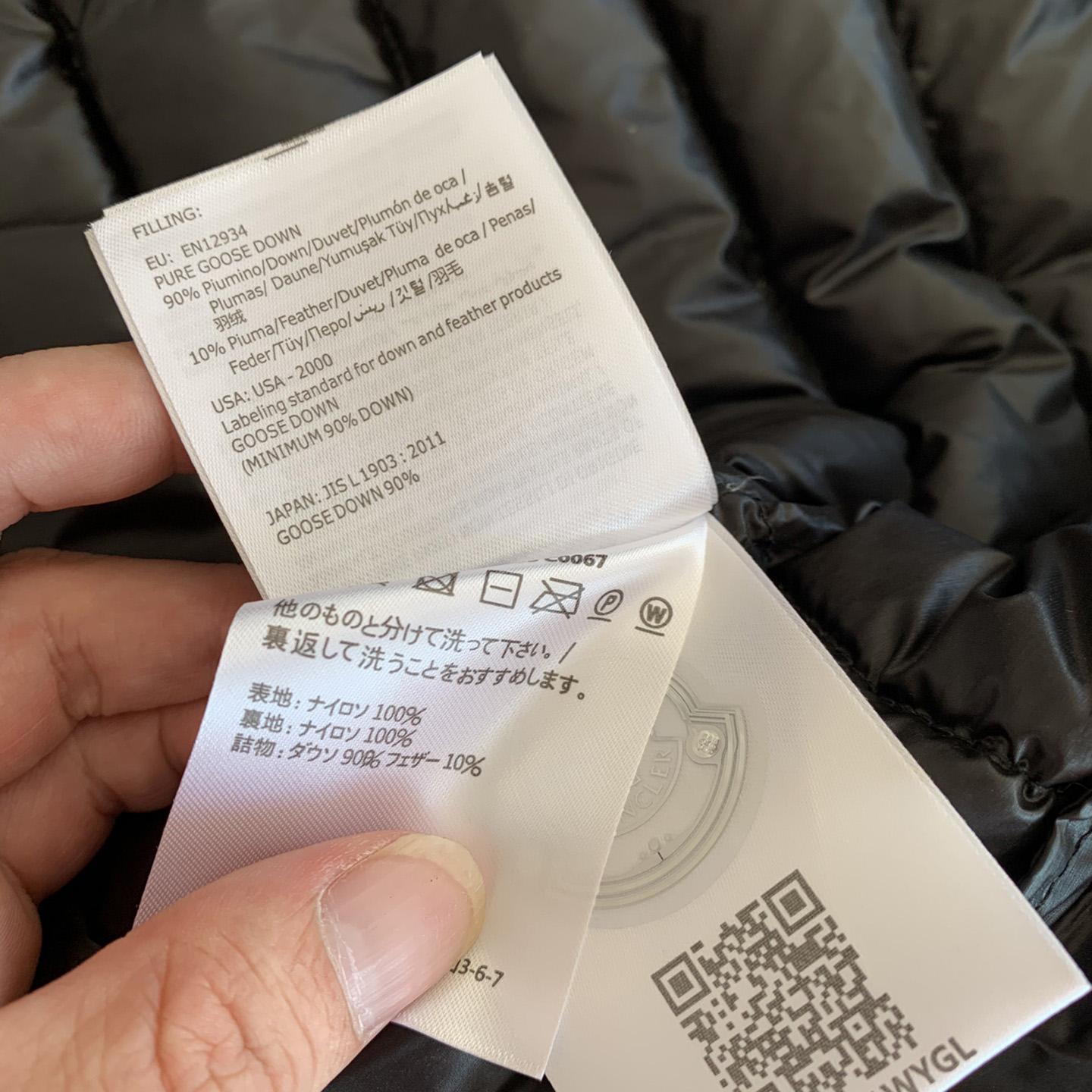 Moncler Black Vanoise Hooded Gilet - EUR FASHION