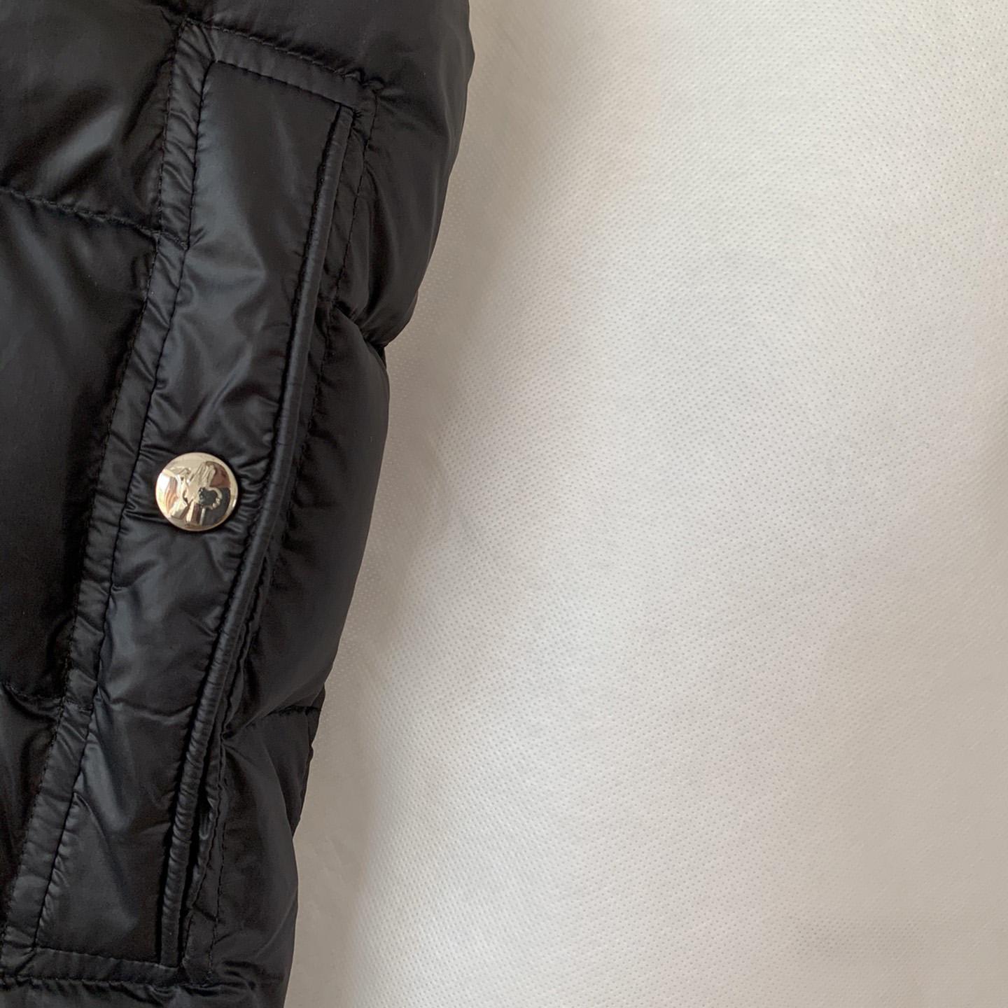 Moncler Black Vanoise Hooded Gilet - EUR FASHION
