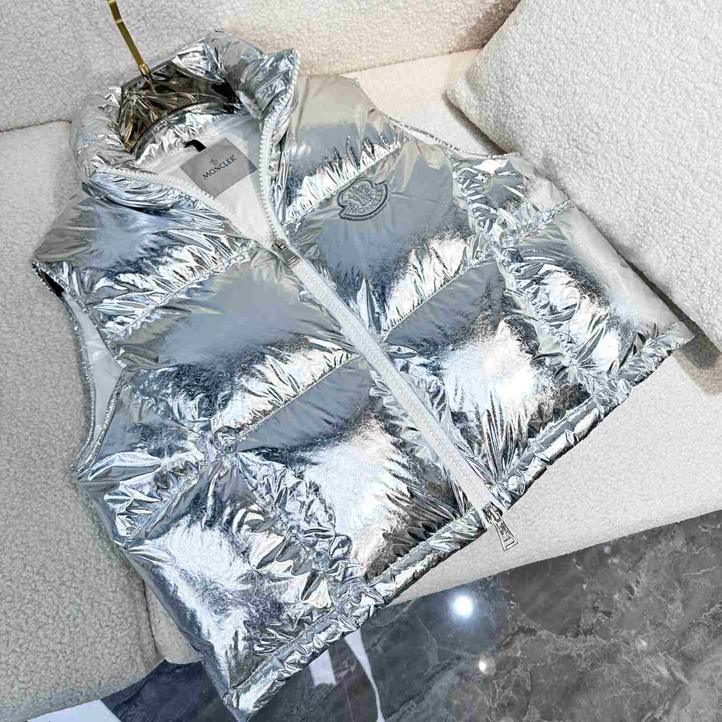 Moncler Blavet Down Gilet - EUR FASHION