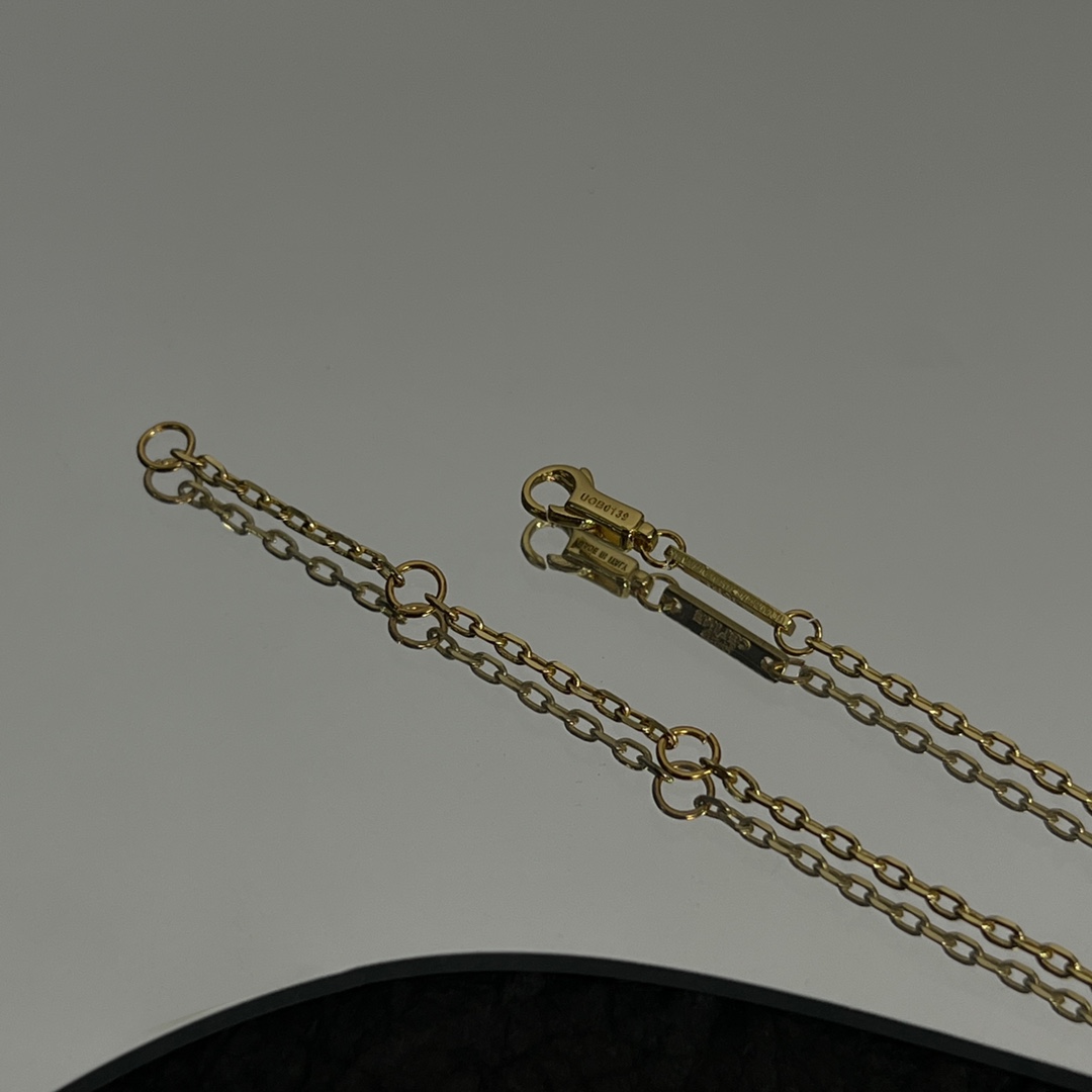 Celine Triomphe Folk Pompons Sautoir In Brass With Gold Finish - EUR FASHION