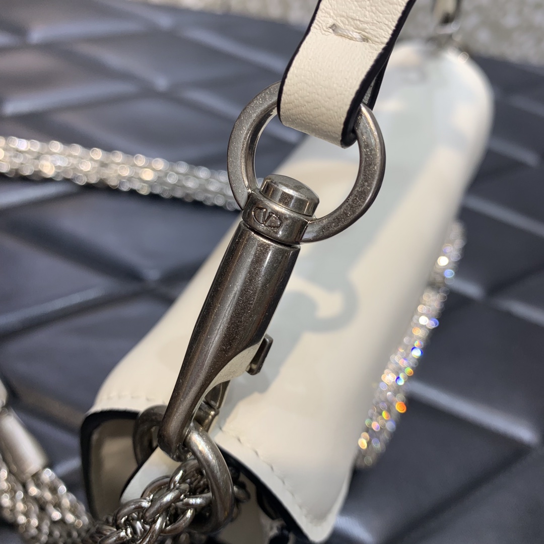 Valenti Locò Small Shoulder Bag With Jewel Logo - EUR FASHION