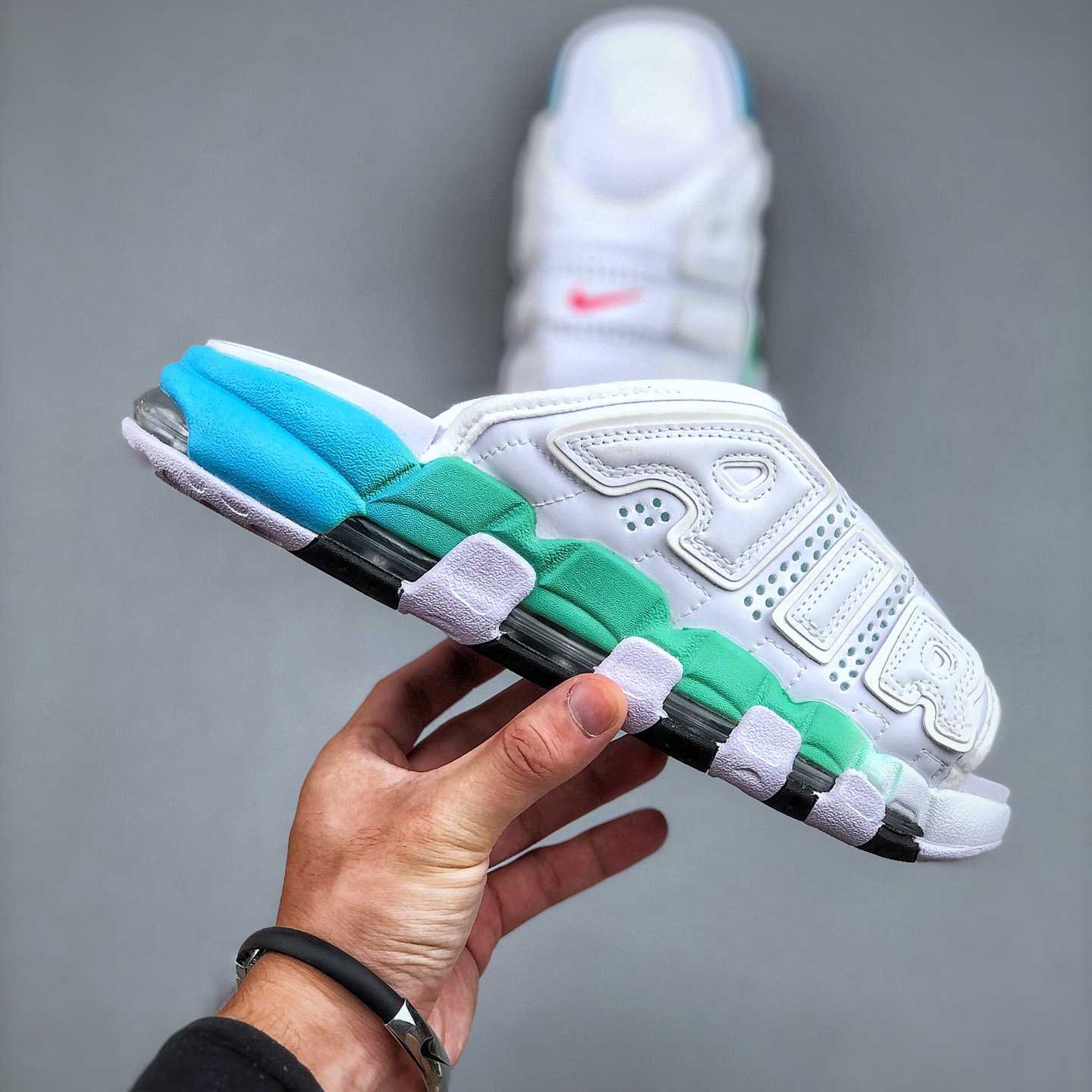 Nike Air More Uptempo Slide   FN3437 161 - EUR FASHION