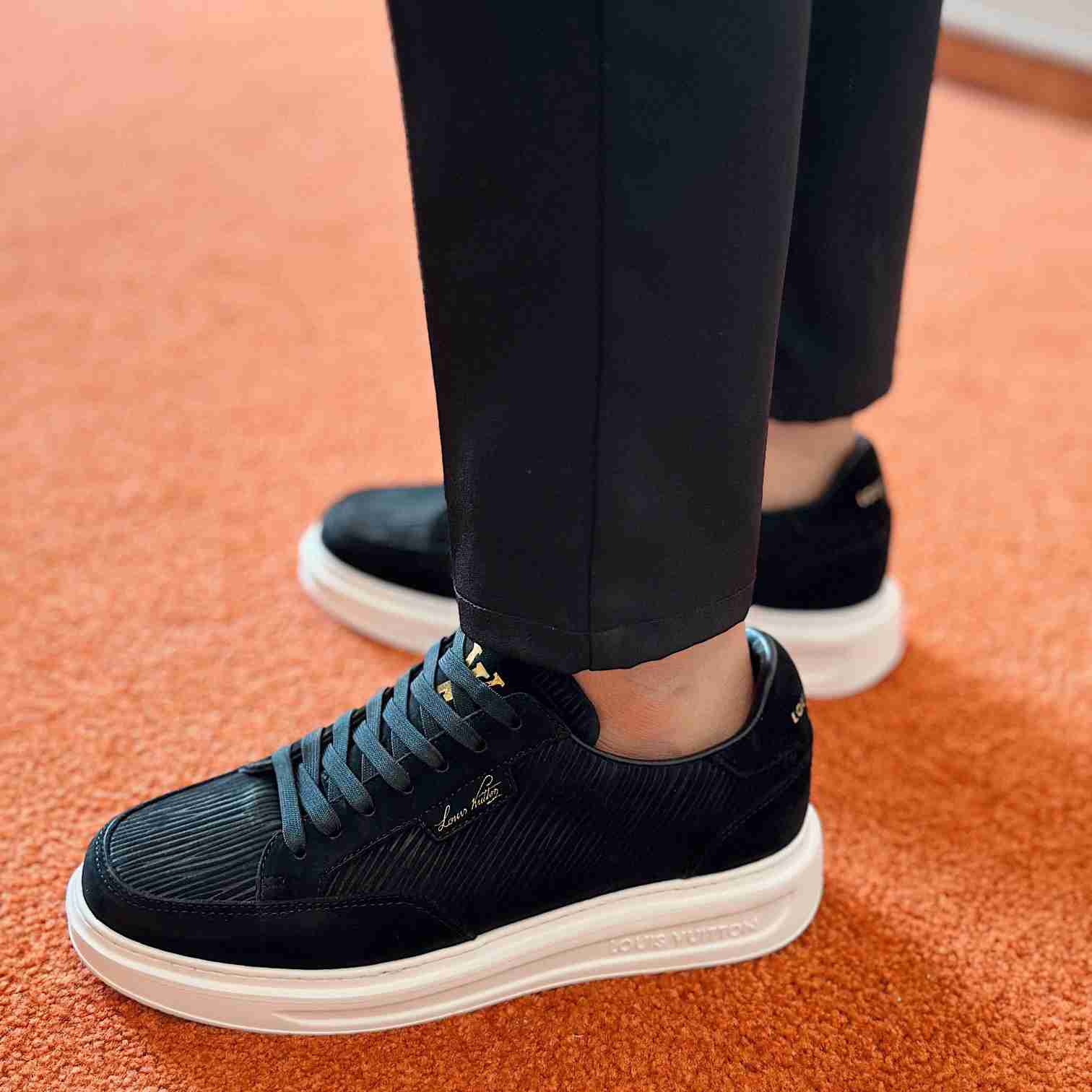 Louis Vuitton Beverly Hills Sneaker (Upon UK Size)  1AC63U - EUR FASHION