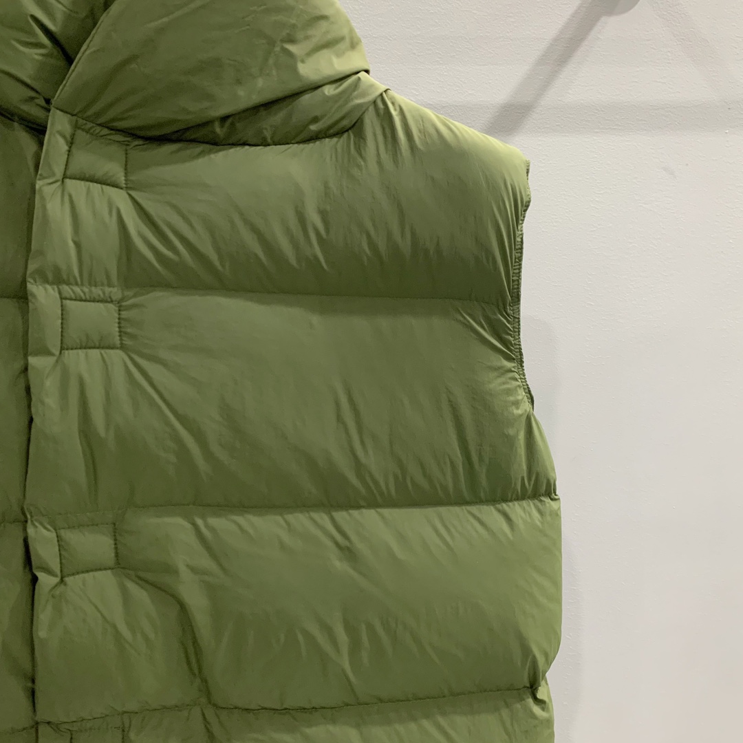 Rick Owens Green Padded Down Vest - EUR FASHION