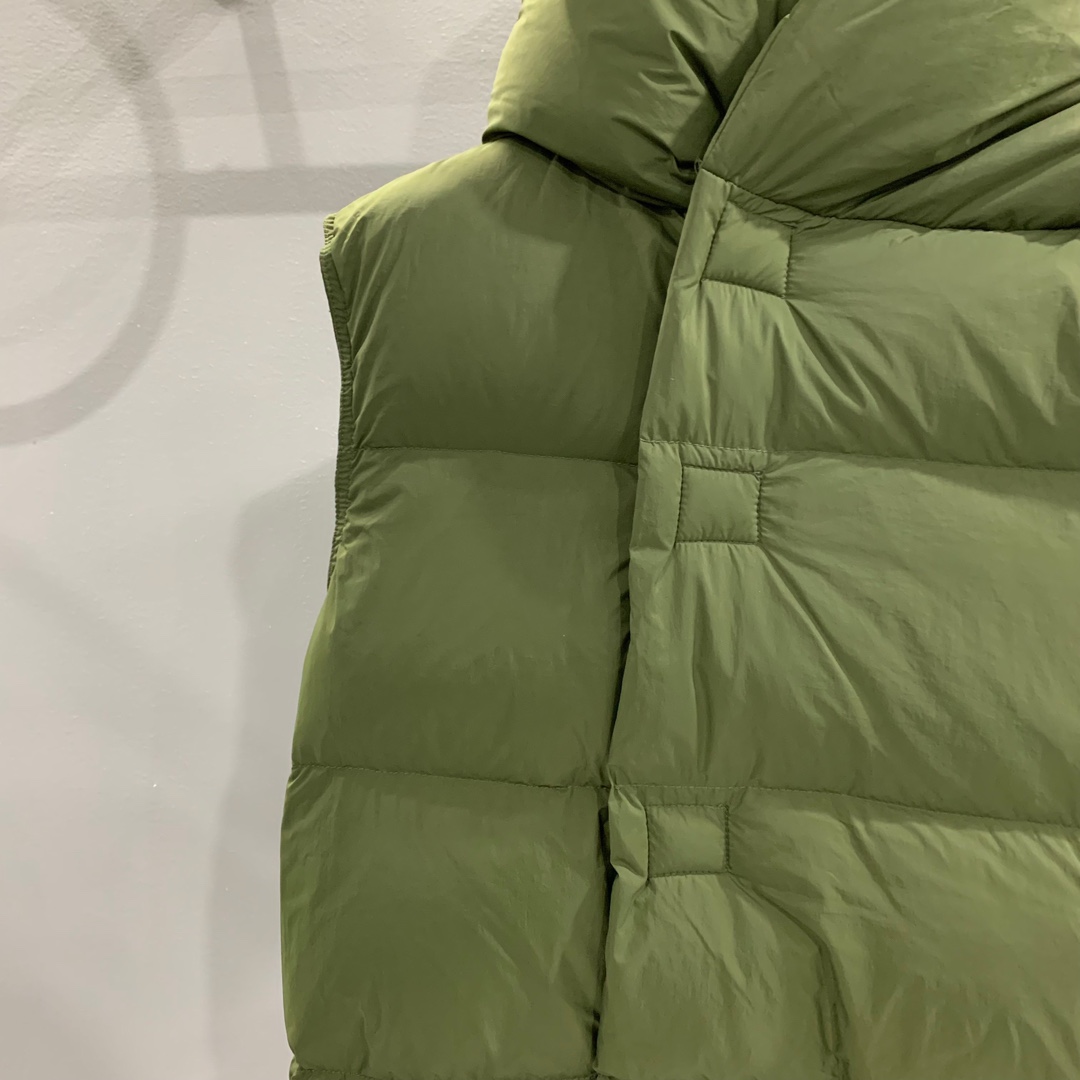 Rick Owens Green Padded Down Vest - EUR FASHION