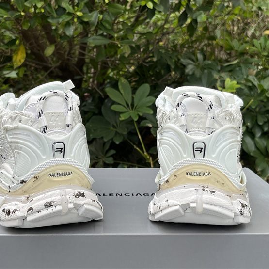 Balenciaga Runner Sneaker  - EUR FASHION