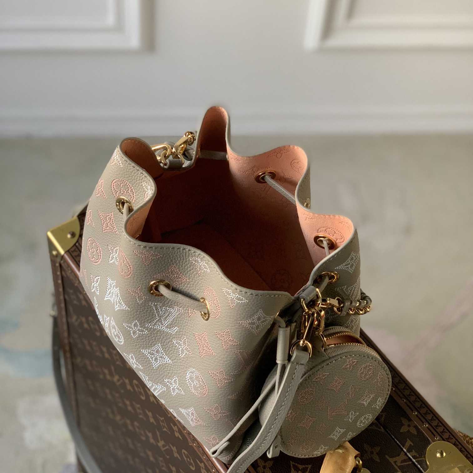 Louis Vuitton Bella (19×22×14cm)  M23388 - EUR FASHION