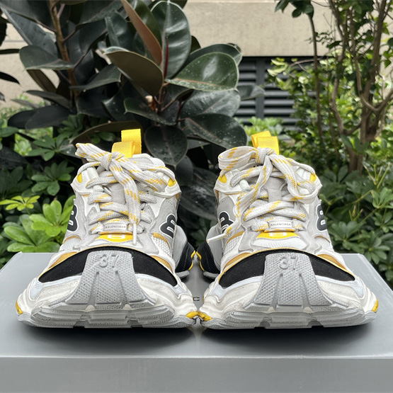 Balenciaga Cargo Sneaker  - EUR FASHION