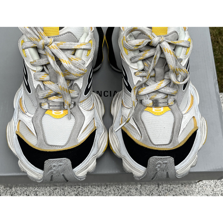 Balenciaga Cargo Sneaker  - EUR FASHION