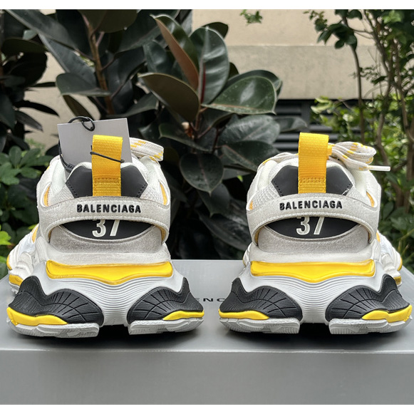 Balenciaga Cargo Sneaker  - EUR FASHION