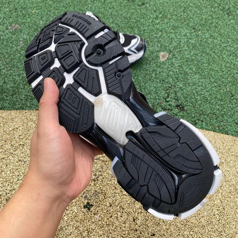 Balenciaga Runner 7.5  Sneaker  - EUR FASHION