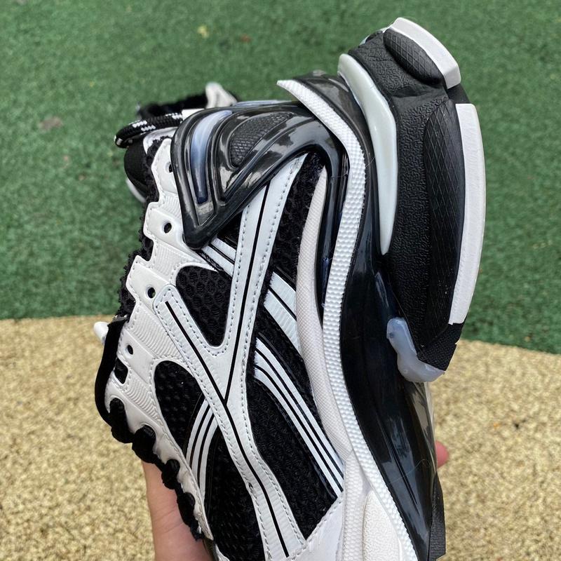 Balenciaga Runner 7.5  Sneaker  - EUR FASHION