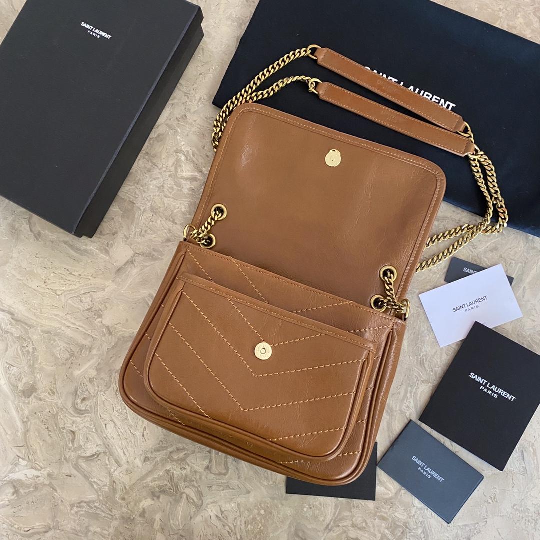 Saint Laurent Niki Medium In Vintage Leather (22×16×12cm) - EUR FASHION