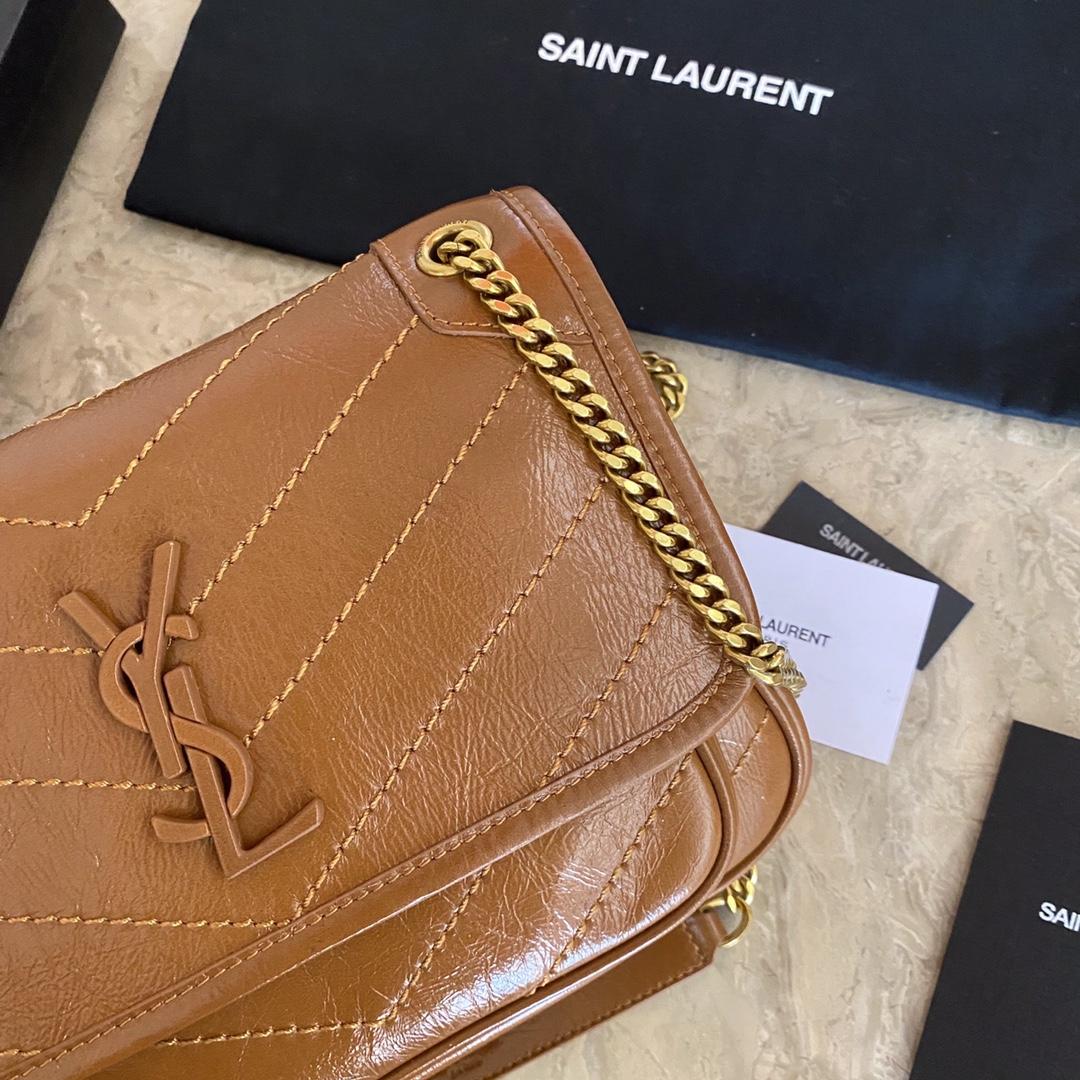 Saint Laurent Niki Medium In Vintage Leather (22×16×12cm) - EUR FASHION