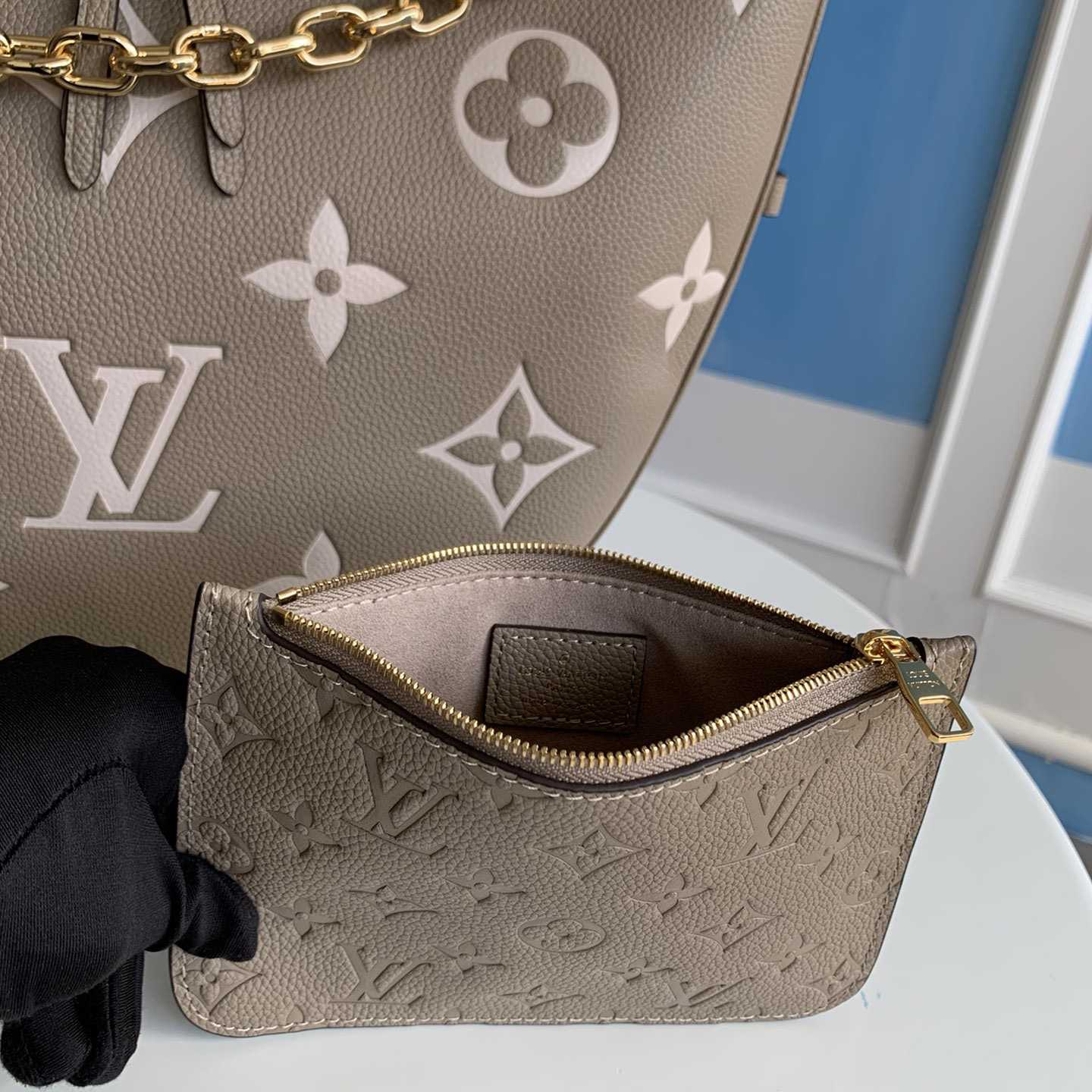 Louis Vuitton Loop Hobo          M46738 - EUR FASHION