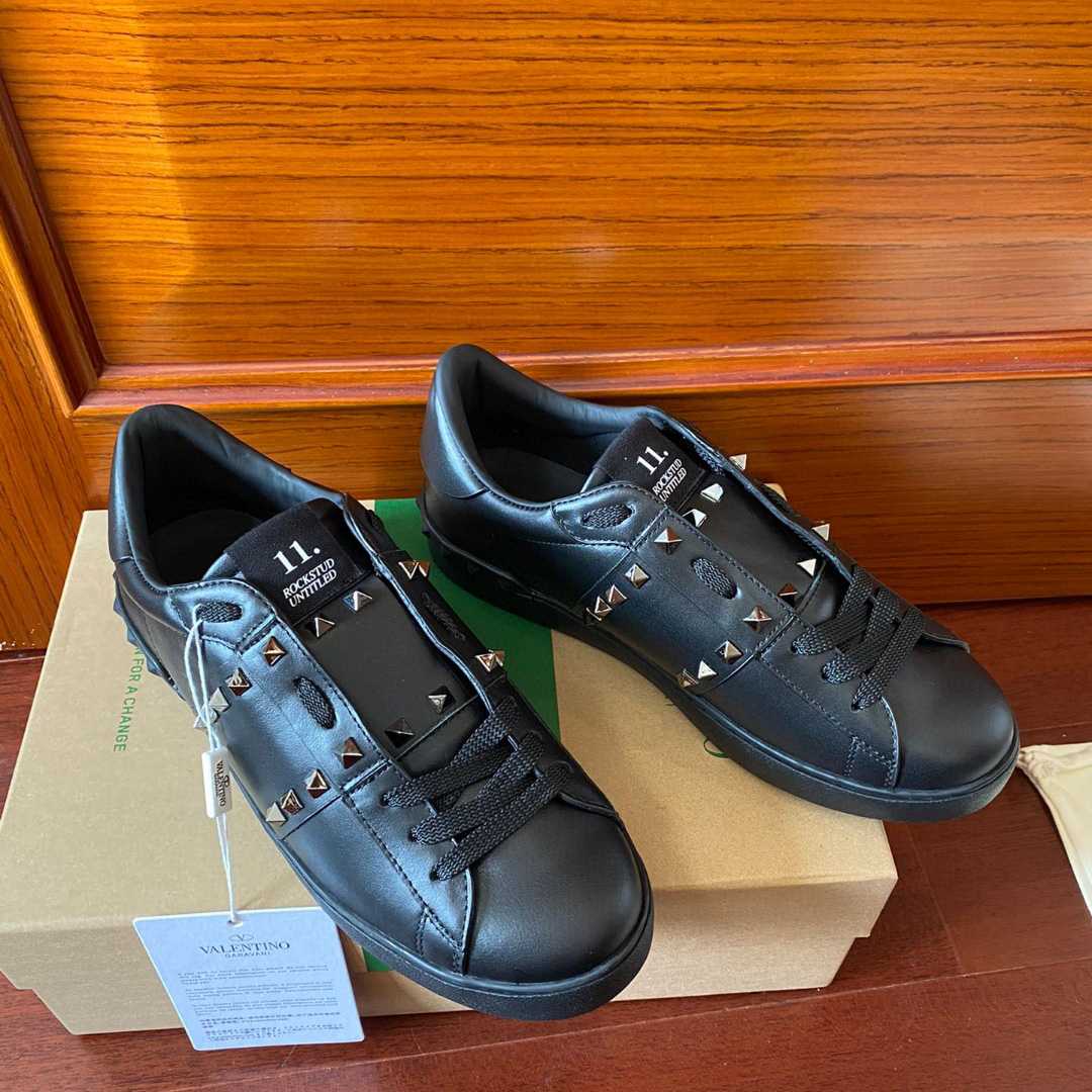 Valenti Rockstud Untitled Noir Calfskin Leather Sneaker - EUR FASHION