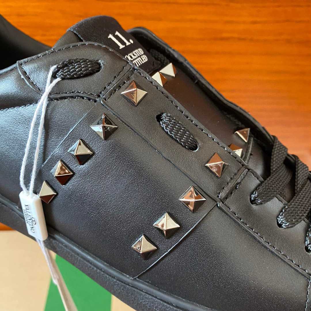 Valenti Rockstud Untitled Noir Calfskin Leather Sneaker - EUR FASHION