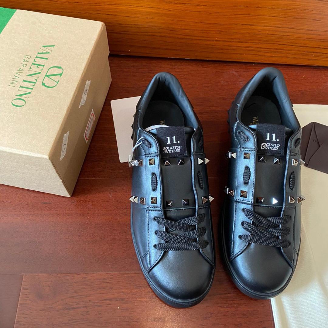 Valenti Rockstud Untitled Noir Calfskin Leather Sneaker - EUR FASHION