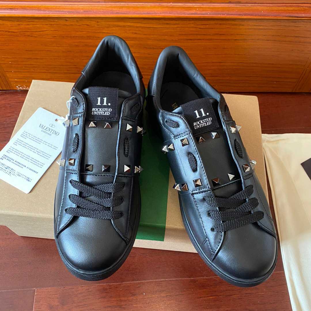 Valenti Rockstud Untitled Noir Calfskin Leather Sneaker - EUR FASHION