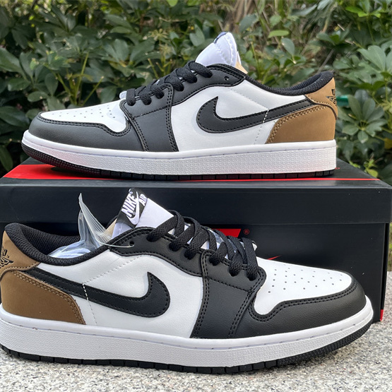 Air Jordan 1 Low OG “Mocha” Sneaker      CZ0790-102 - EUR FASHION