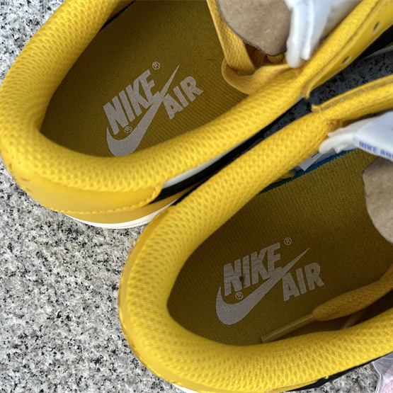 Travis Scott x Air Jordan 1 Low “Canary”  Sneaker   DZ4137-700 - EUR FASHION