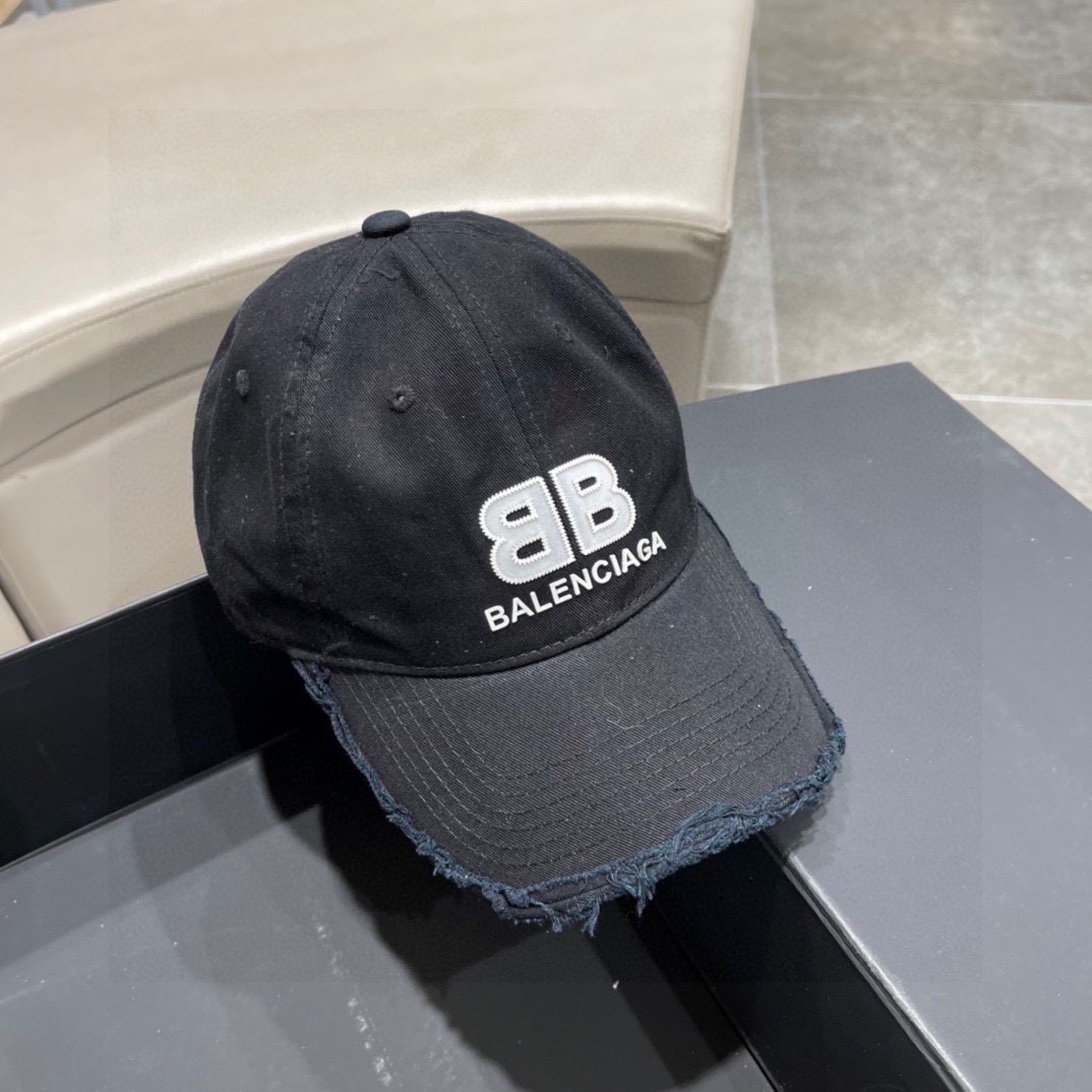 Balenciaga Cap - EUR FASHION