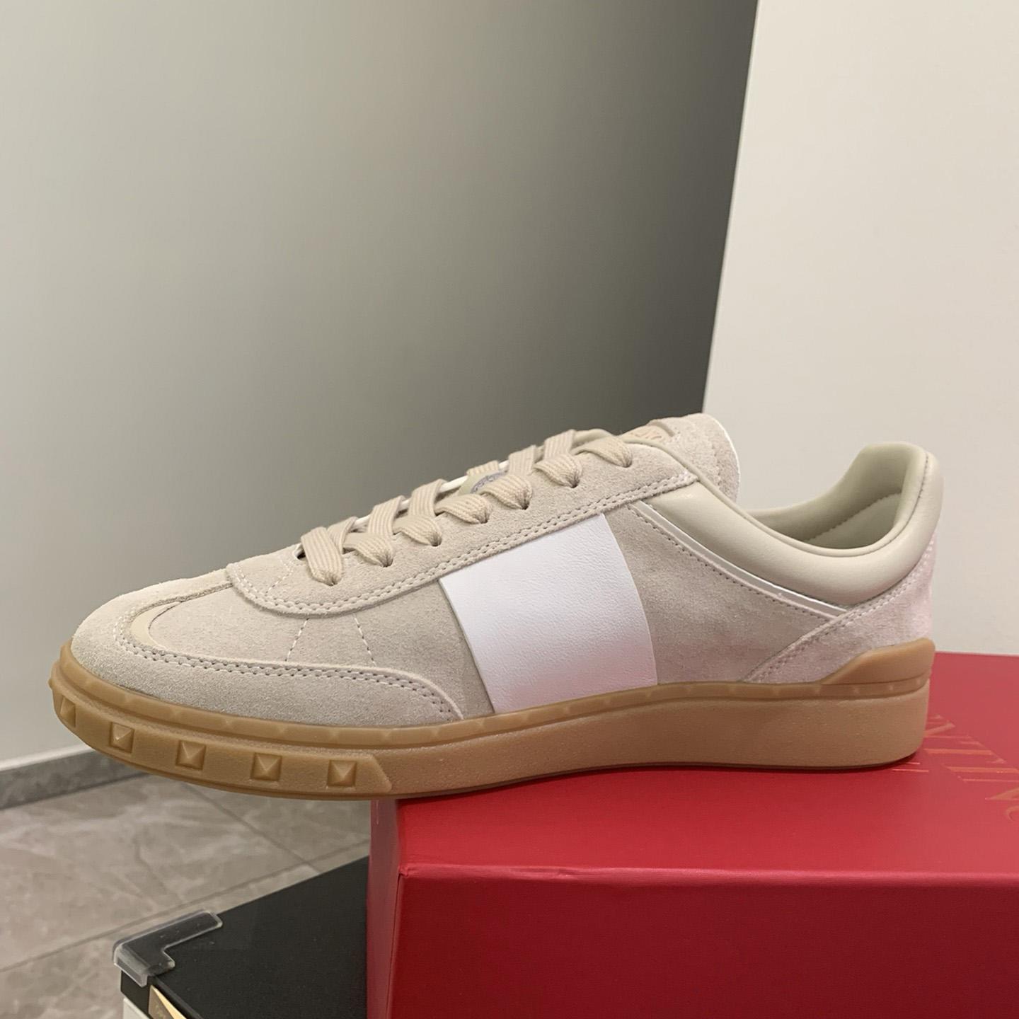 Valenti Garavani Upvillage Lace-up Sneakers - EUR FASHION
